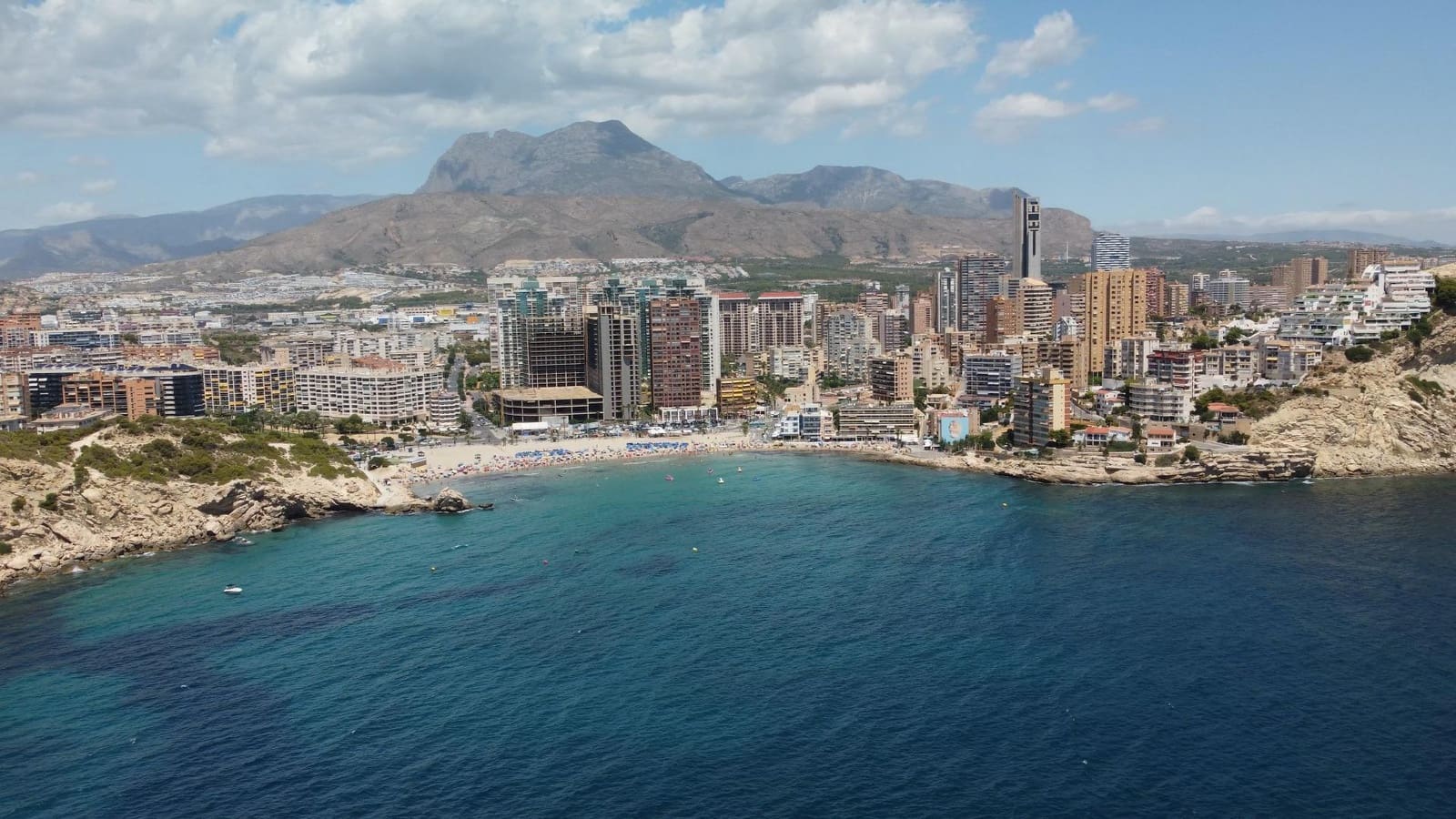 1 slaapkamer Flat te huur in La Villajoyosa / Vila Joiosa met zwembad garage - € 950 (Ref: 7516438)