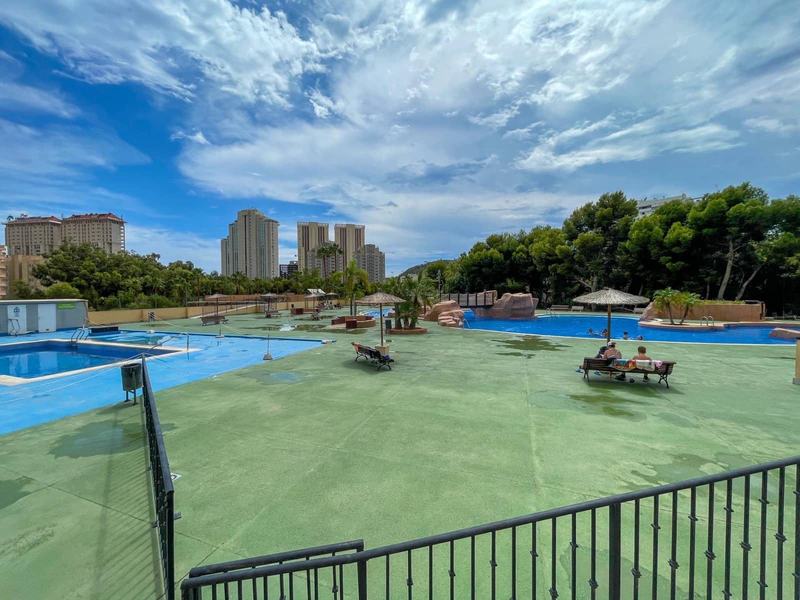 1 slaapkamer Flat te huur in La Villajoyosa / Vila Joiosa met zwembad garage - € 950 (Ref: 7516438)