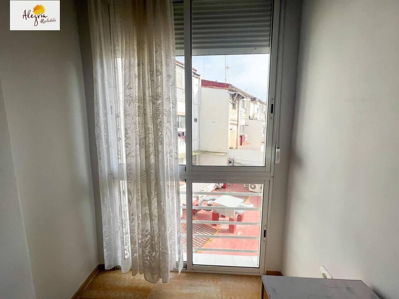3 camera da letto Appartamento da affittare in Valencia citta - 1.300 € (Rif: 7575861)