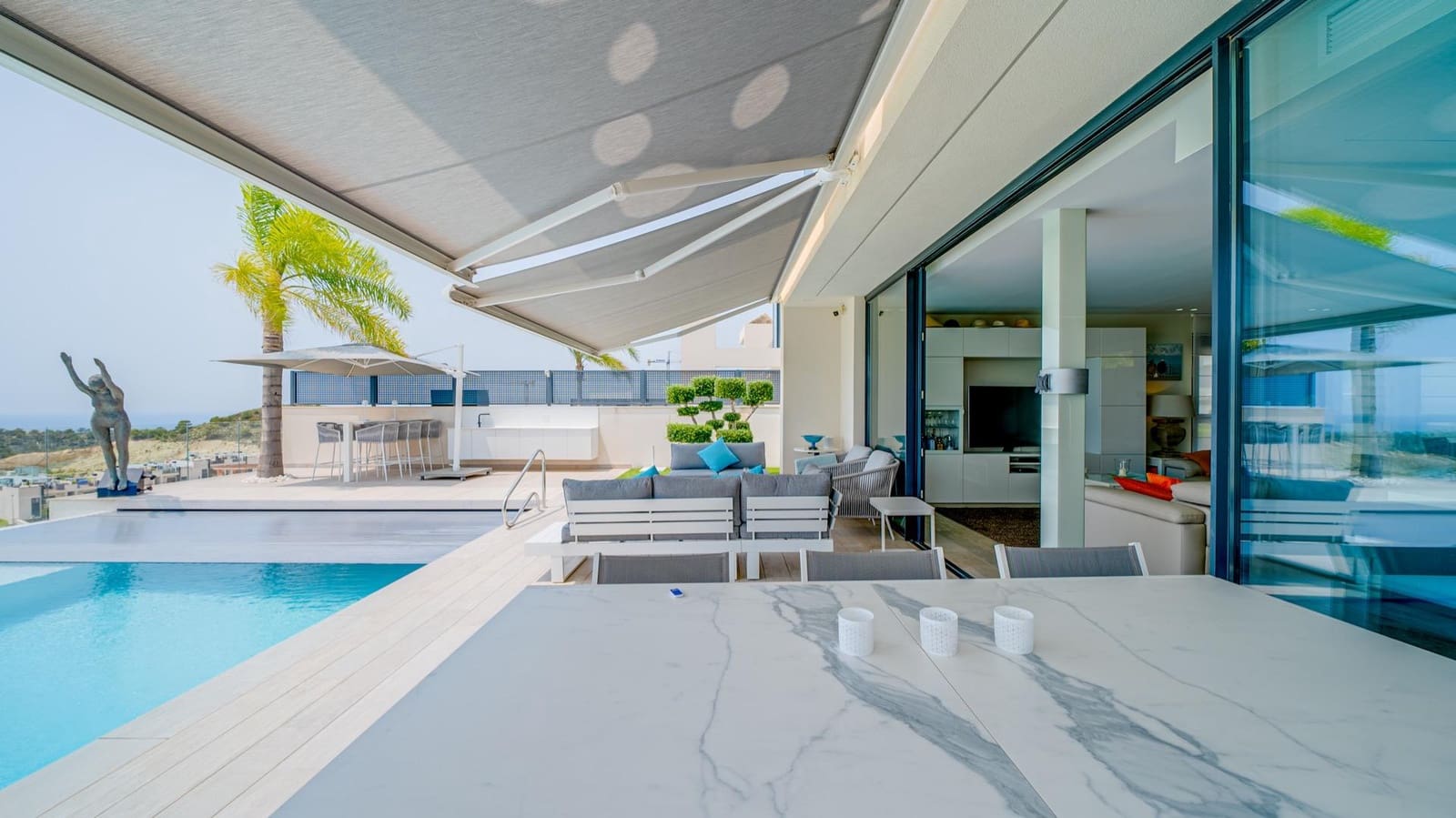 5 makuuhuone Huvila myytävänä paikassa Finestrat mukana uima-altaan 
autotalli - 895 000 € (Ref: 7672234)