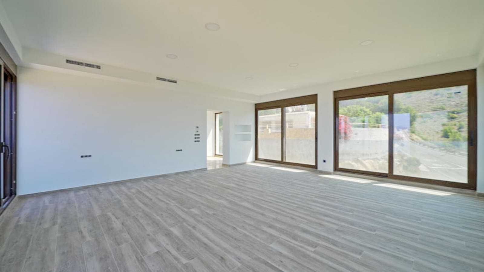 4 soverom Villa til salgs i Benidorm med svømmebasseng garasje - € 3 100 000 (Ref: 7682541)