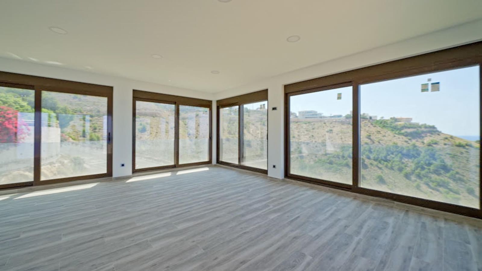 4 soverom Villa til salgs i Benidorm med svømmebasseng garasje - € 3 100 000 (Ref: 7682541)