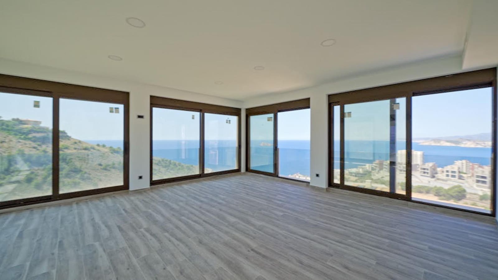 4 soverom Villa til salgs i Benidorm med svømmebasseng garasje - € 3 100 000 (Ref: 7682541)