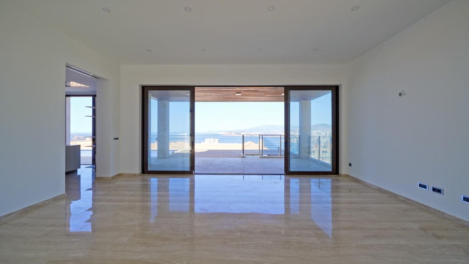 4 soverom Villa til salgs i Benidorm med svømmebasseng garasje - € 3 100 000 (Ref: 7682541)