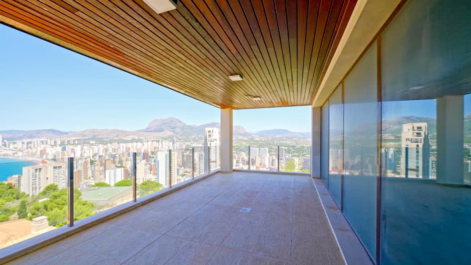 4 soverom Villa til salgs i Benidorm med svømmebasseng garasje - € 3 100 000 (Ref: 7682541)