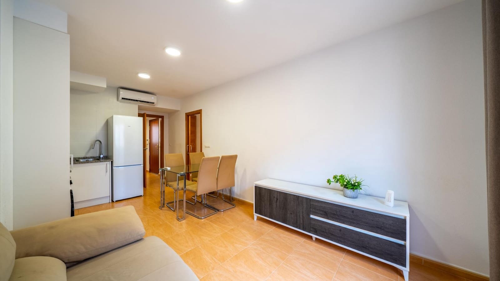 2 slaapkamer Appartement te koop in Alicante stad - € 249.000 (Ref: 7693757)
