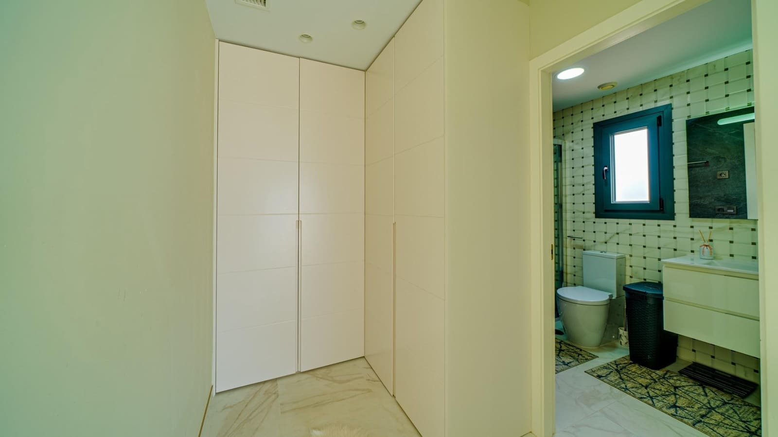 Chalet de 3 habitaciones en Finestrat en venta con piscina - 685.000 € (Ref: 7777335)