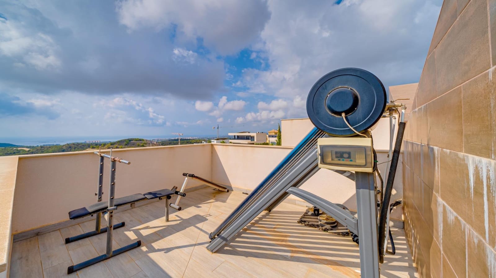 Chalet de 3 habitaciones en Finestrat en venta con piscina - 685.000 € (Ref: 7777335)