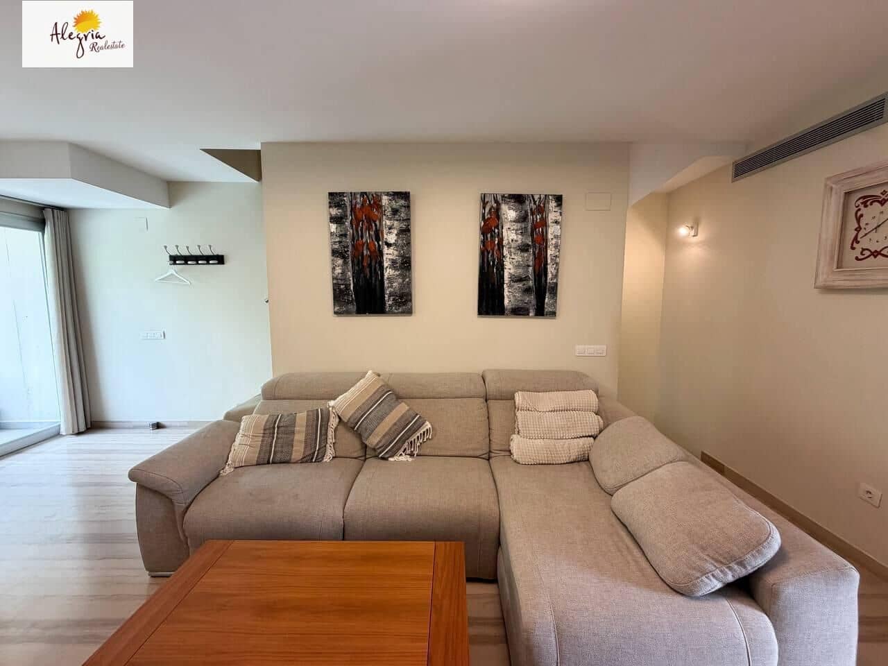 4 bedroom Villa for sale in Chiva with pool garage - € 459,000 (Ref: 7789941)