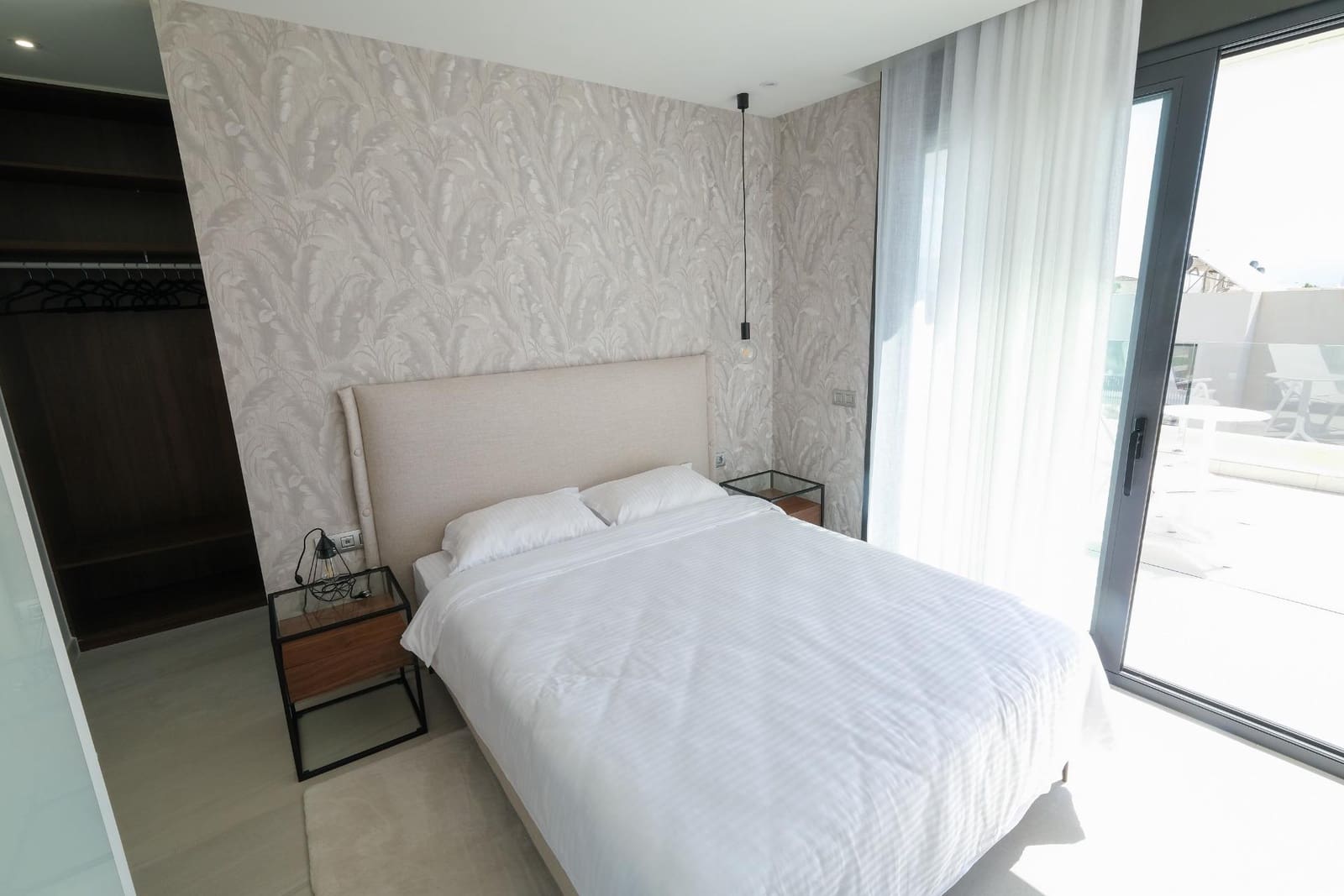 Villa/Maison de 3 chambres à louer à Finestrat avec piscine garage - 3 300 € (Ref: 7847335)