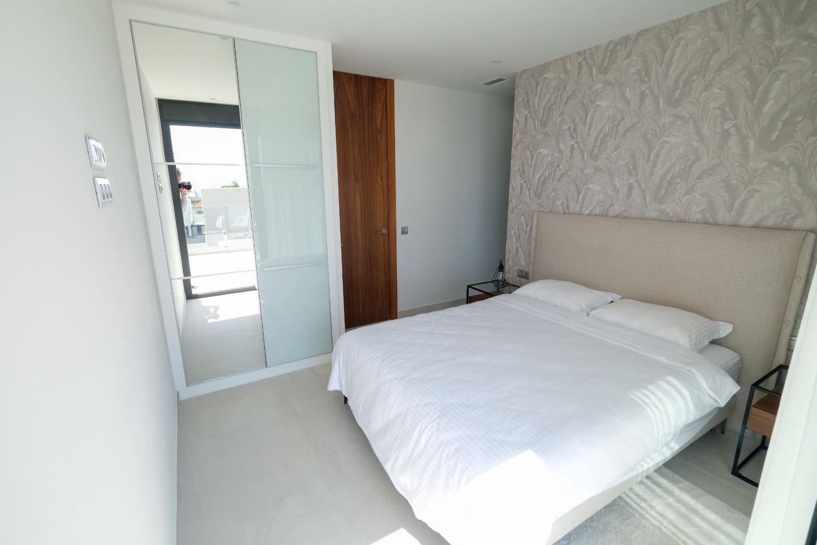 Villa/Maison de 3 chambres à louer à Finestrat avec piscine garage - 3 300 € (Ref: 7847335)