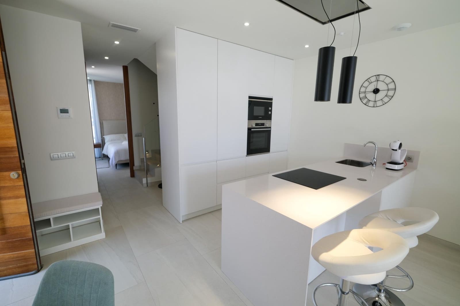 Villa/Maison de 3 chambres à louer à Finestrat avec piscine garage - 3 300 € (Ref: 7847335)