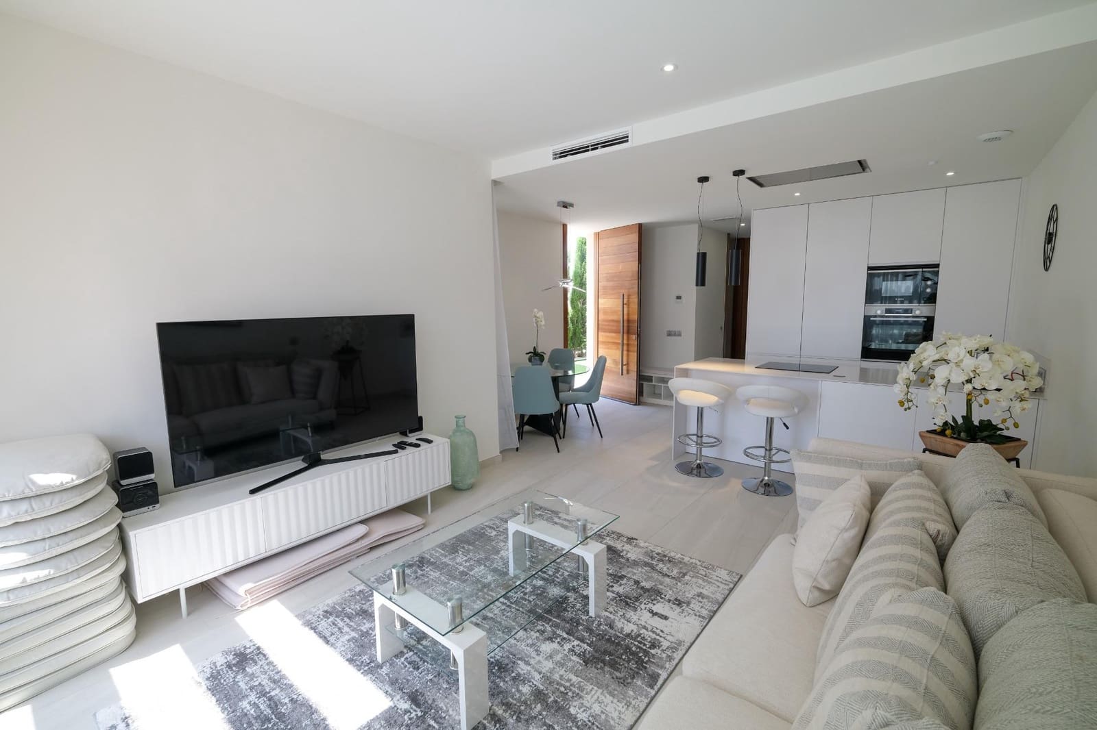 Villa/Maison de 3 chambres à louer à Finestrat avec piscine garage - 3 300 € (Ref: 7847335)