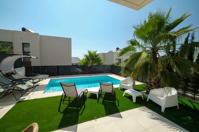 Villa/Maison de 3 chambres à louer à Finestrat avec piscine garage - 3 300 € (Ref: 7847335)