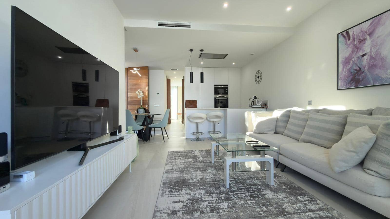 Villa/Maison de 3 chambres à louer à Finestrat avec piscine garage - 3 300 € (Ref: 7847335)