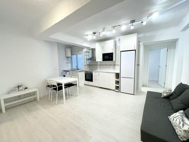 Appartement de 3 chambres à louer à Alicante ville - 950 € (Ref: 7865993)