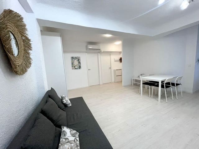 Appartement de 3 chambres à louer à Alicante ville - 950 € (Ref: 7865993)