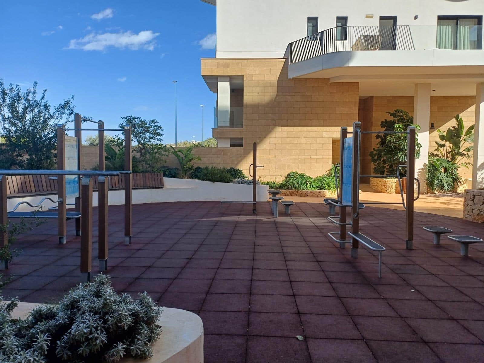 2 bedroom Bungalow for rent in La Villajoyosa / Vila Joiosa with pool garage - € 1,995 (Ref: 7885594)