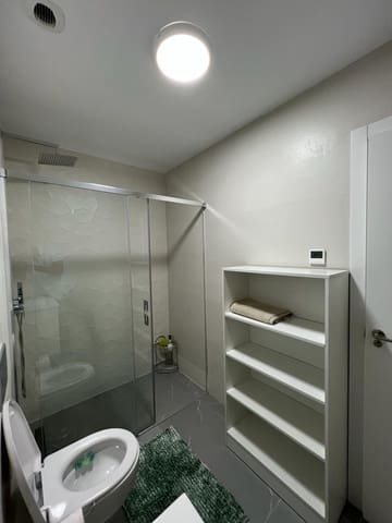 2 bedroom Apartment for rent in Via Parque, Benidorm with pool - € 2,150 (Ref: 7954912)