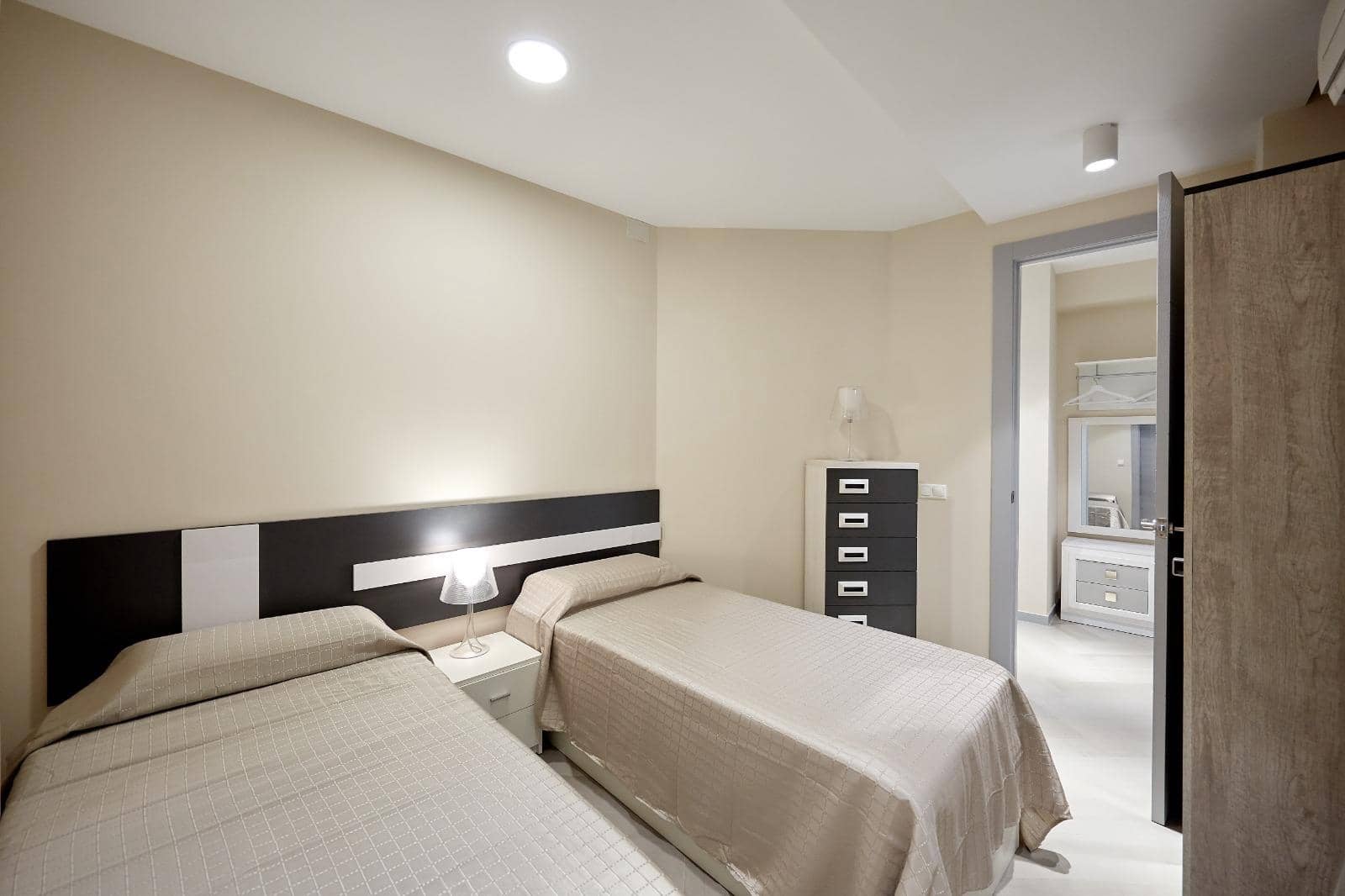 2 Zimmer Apartment zu vermieten in Alicante / Alacant Stadt - 1.500 € (Ref: 7973027)