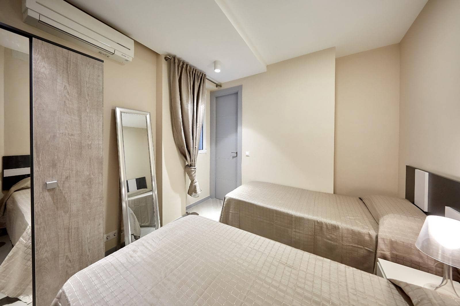 2 Zimmer Apartment zu vermieten in Alicante / Alacant Stadt - 1.500 € (Ref: 7973027)