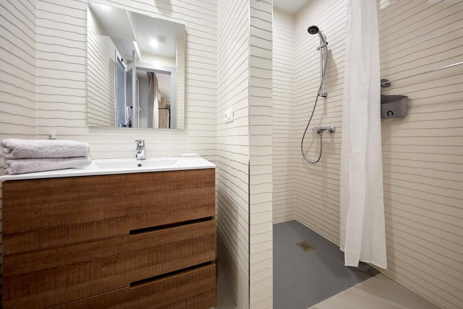 2 Zimmer Apartment zu vermieten in Alicante / Alacant Stadt - 1.500 € (Ref: 7973027)