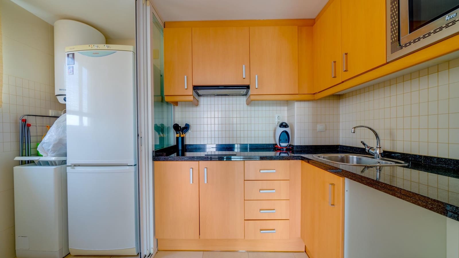 1 makuuhuone Huoneisto vuokrattavana paikassa Benidorm mukana uima-altaan 
autotalli - 1 000 € (Ref: 8006401)