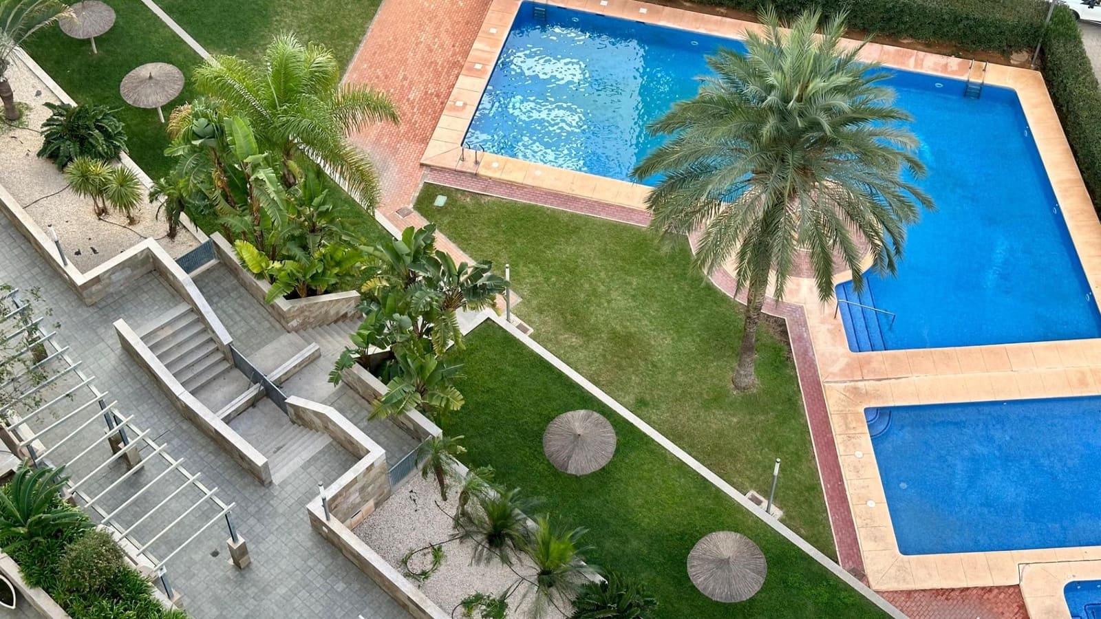Appartement de 2 chambres à louer à La Villajoyosa / Vila Joiosa avec piscine - 950 € (Ref: 8017617)