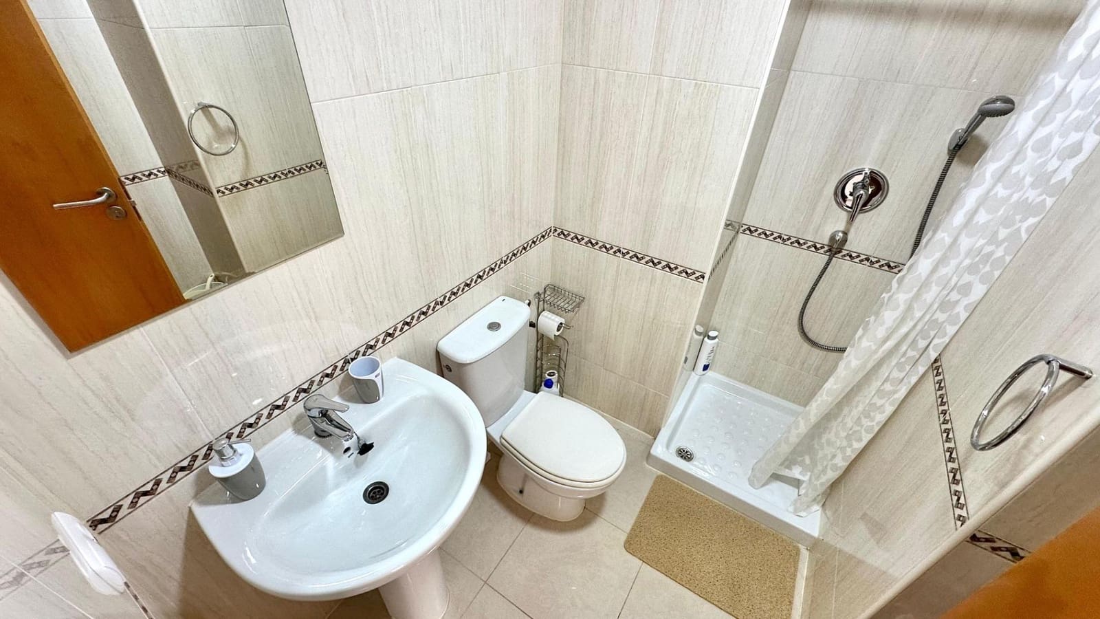 Appartement de 2 chambres à louer à La Villajoyosa / Vila Joiosa avec piscine - 950 € (Ref: 8017617)