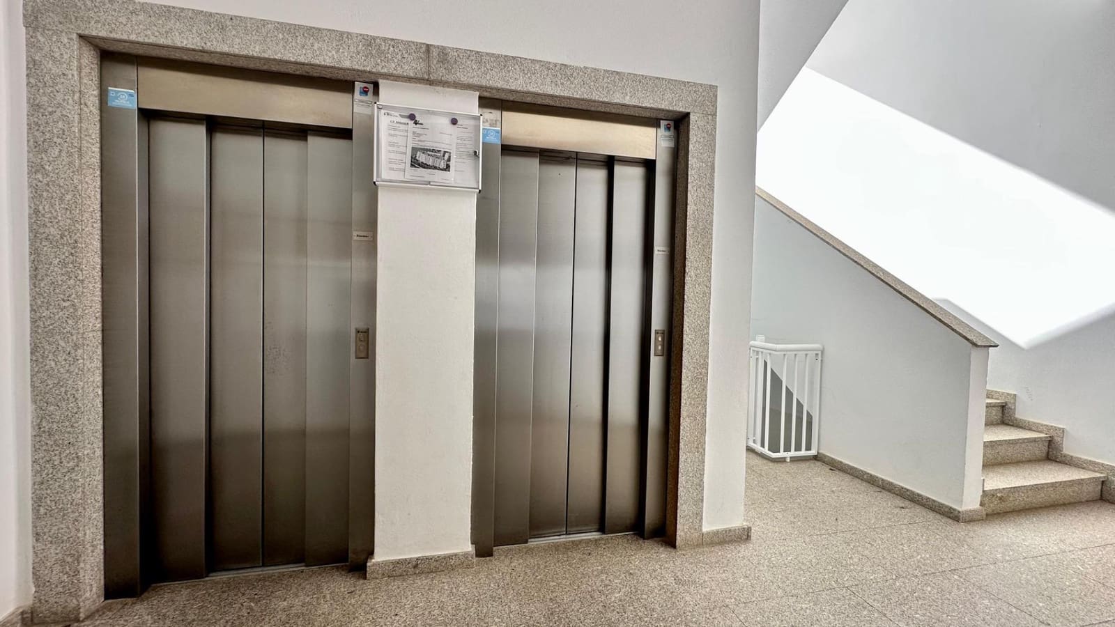 Appartement de 2 chambres à louer à La Villajoyosa / Vila Joiosa avec piscine - 950 € (Ref: 8017617)