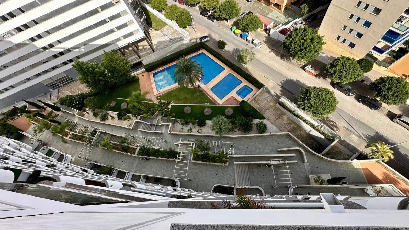 Appartement de 2 chambres à louer à La Villajoyosa / Vila Joiosa avec piscine - 950 € (Ref: 8017617)