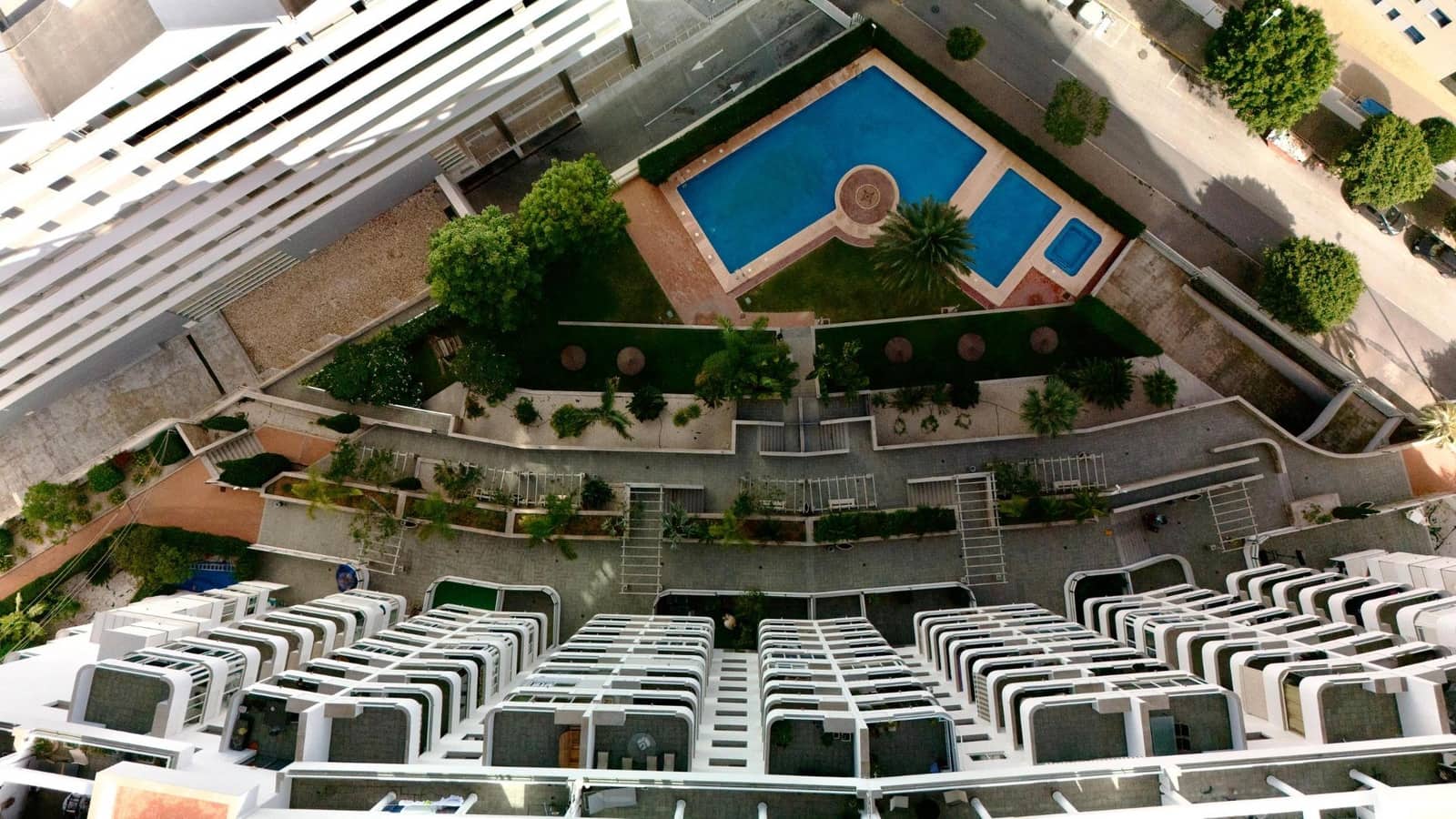 Appartement de 2 chambres à louer à La Villajoyosa / Vila Joiosa avec piscine - 950 € (Ref: 8017617)