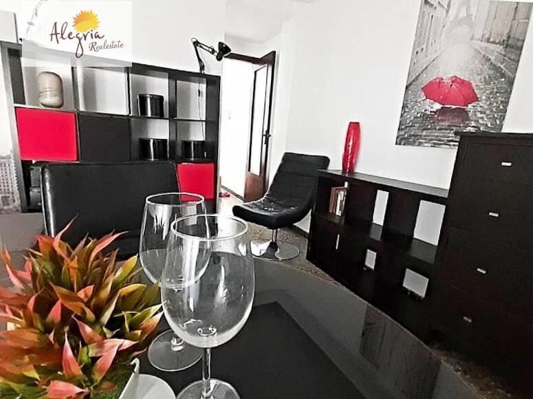 2 bedroom Apartment for rent in Valencia city - € 1,100 (Ref: 8026793)