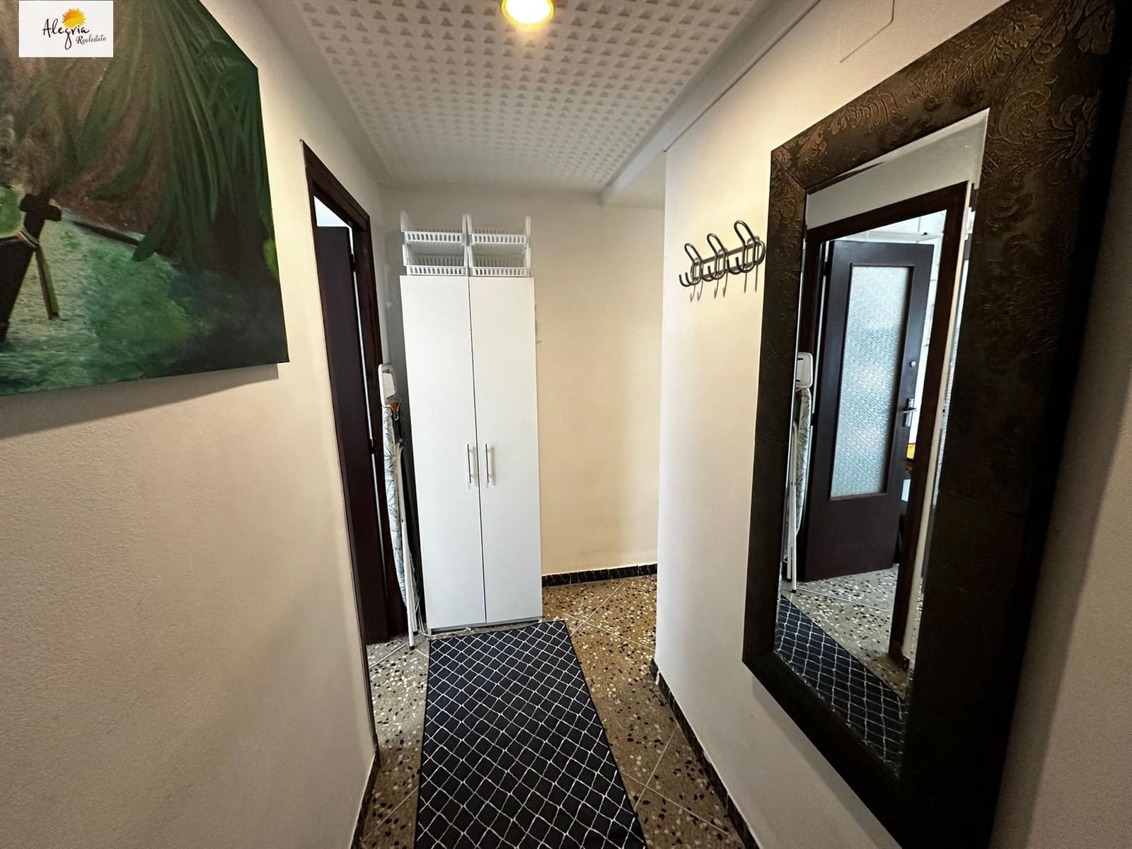 2 slaapkamer Appartement te huur in Valencia stad - € 1.100 (Ref: 8026793)