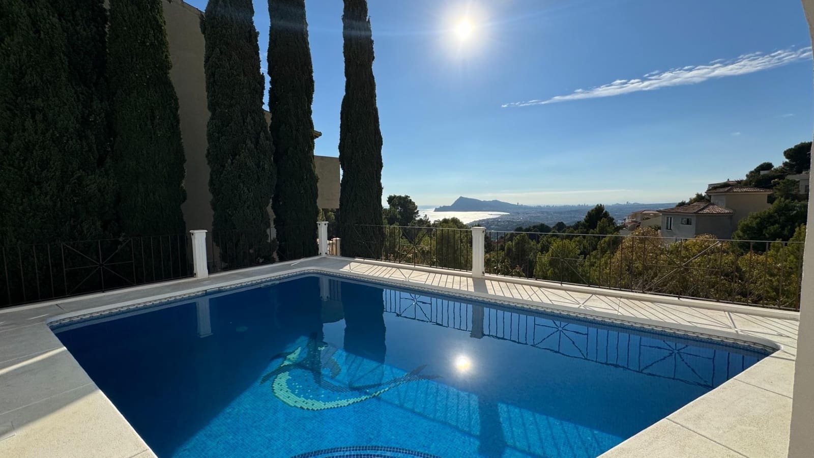 5 quarto Moradia para venda em Altea com piscina - 1 650 000 € (Ref: 8098099)