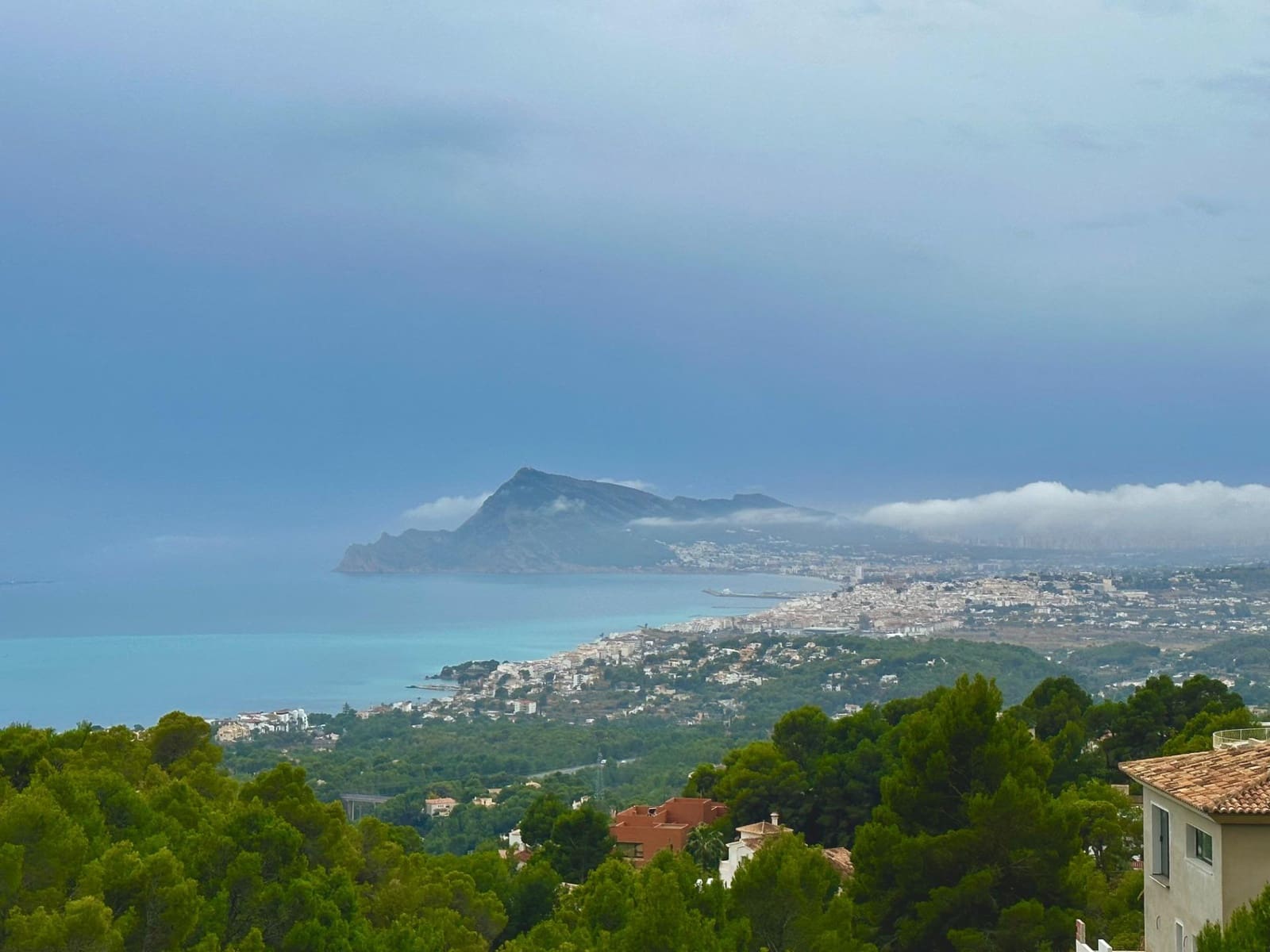 5 quarto Moradia para venda em Altea com piscina - 1 650 000 € (Ref: 8098099)