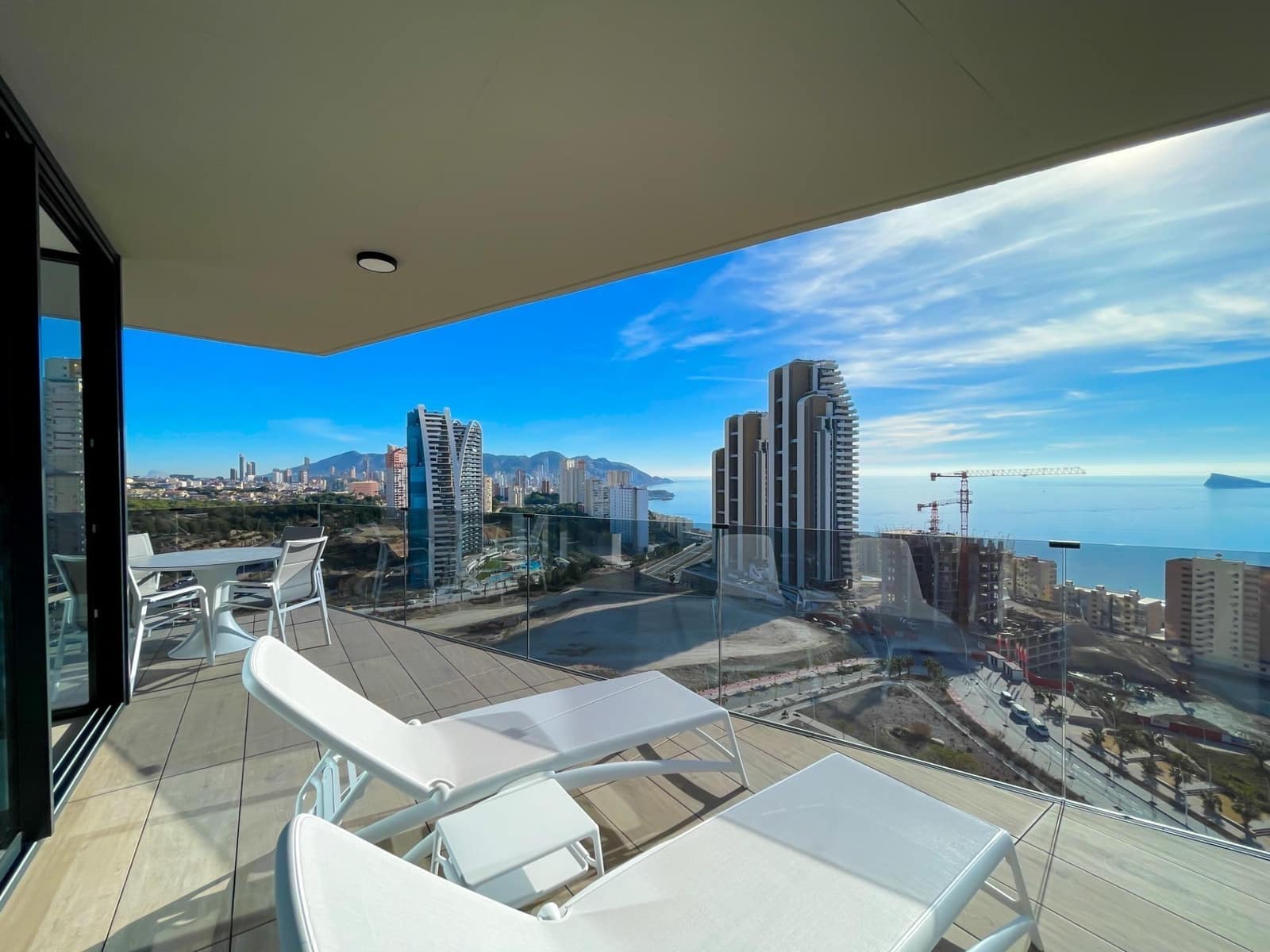 2 quarto Apartamento para venda em Benidorm com piscina garagem - 570 000 € (Ref: 8102276)