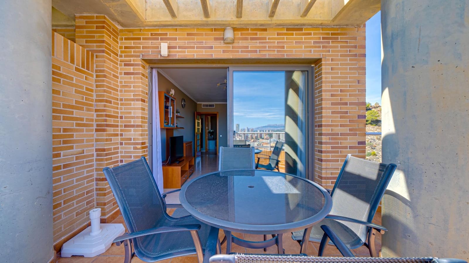 1 makuuhuone Kattohuoneisto vuokrattavana paikassa La Villajoyosa / Vila Joiosa mukana uima-altaan 
autotalli - 950 € (Ref: 8202167)