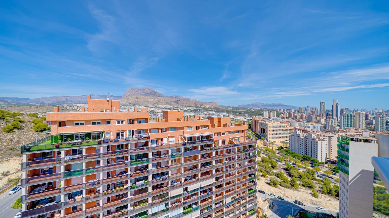 1 makuuhuone Kattohuoneisto vuokrattavana paikassa La Villajoyosa / Vila Joiosa mukana uima-altaan 
autotalli - 950 € (Ref: 8202167)