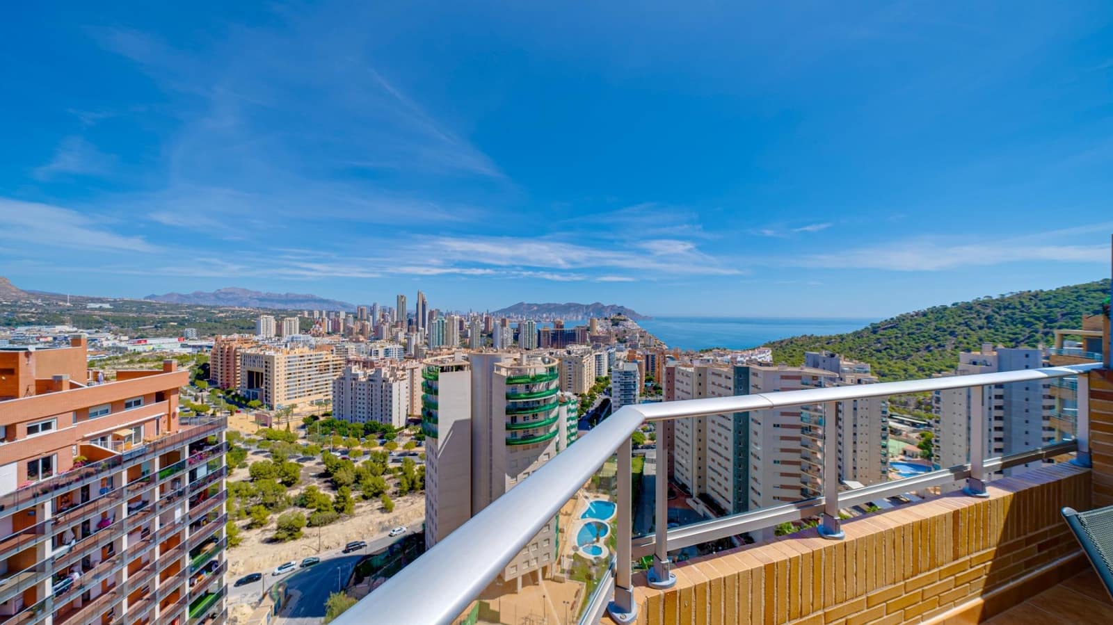 1 makuuhuone Kattohuoneisto vuokrattavana paikassa La Villajoyosa / Vila Joiosa mukana uima-altaan 
autotalli - 950 € (Ref: 8202167)