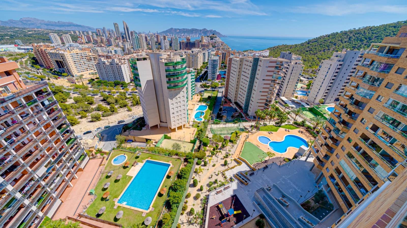 1 makuuhuone Kattohuoneisto vuokrattavana paikassa La Villajoyosa / Vila Joiosa mukana uima-altaan 
autotalli - 950 € (Ref: 8202167)