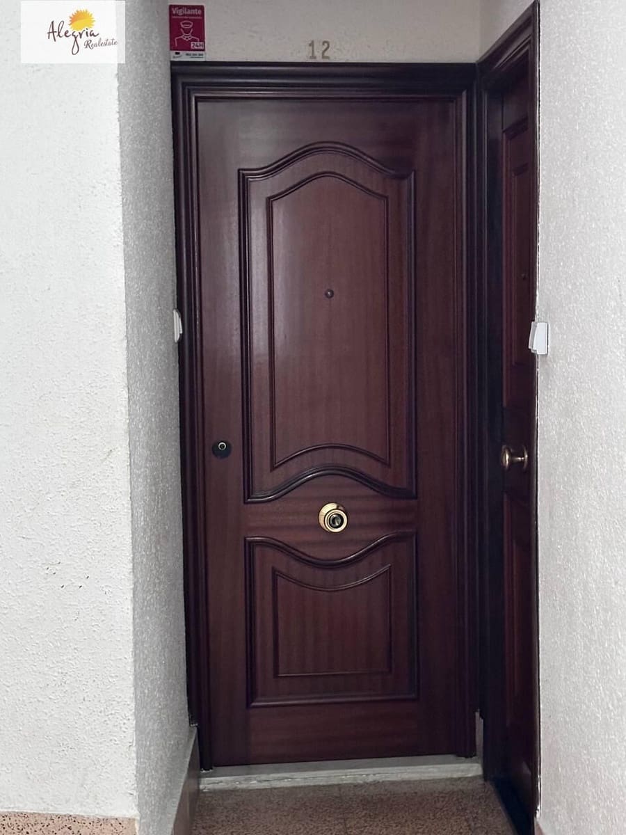 3 bedroom Apartment for rent in Torrent - € 900 (Ref: 8263281)