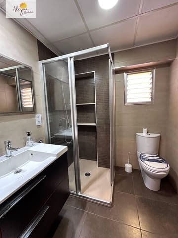 Appartement de 3 chambres à louer à Torrent - 900 € (Ref: 8263281)