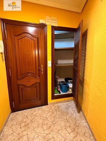 Appartement de 3 chambres à louer à Torrent - 900 € (Ref: 8263281)