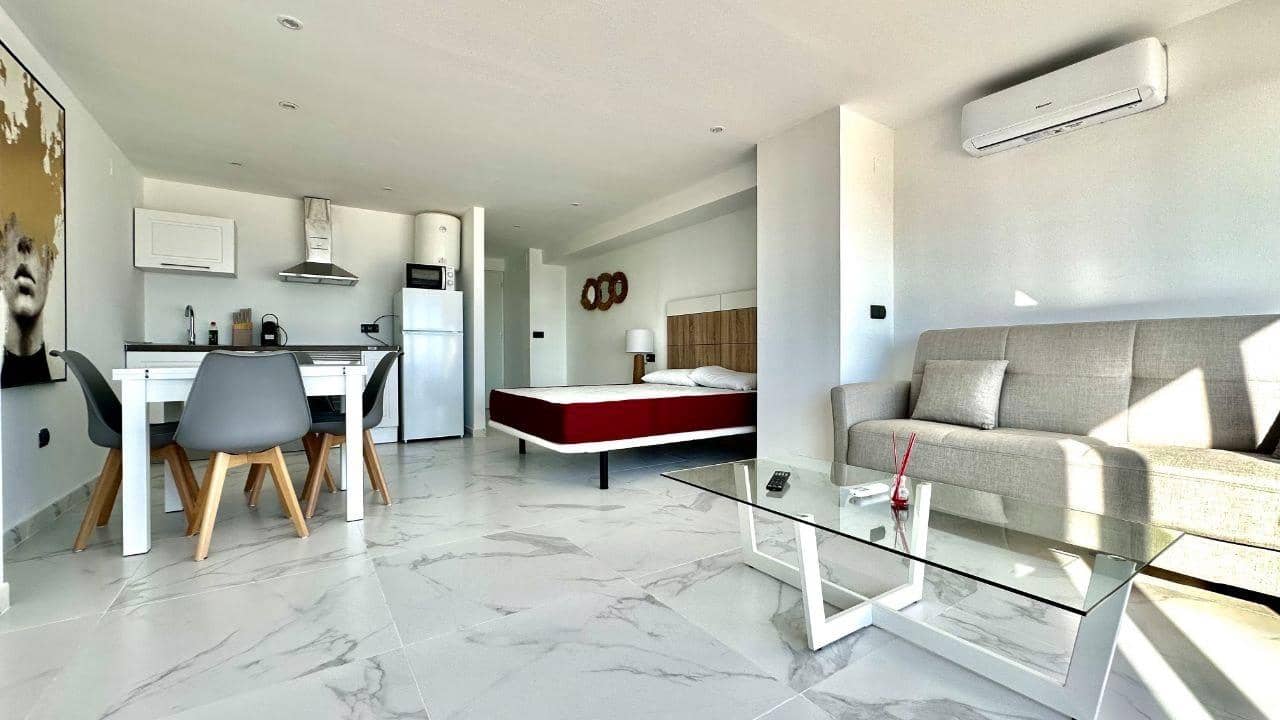 1 soveværelse Studio til leje i Benidorm med swimmingpool - € 1.000 (Ref: 8295693)