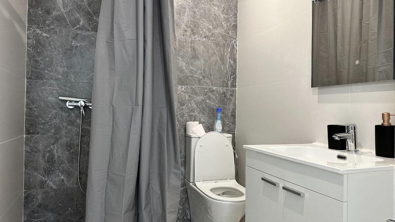 1 soveværelse Studio til leje i Benidorm med swimmingpool - € 1.000 (Ref: 8295693)