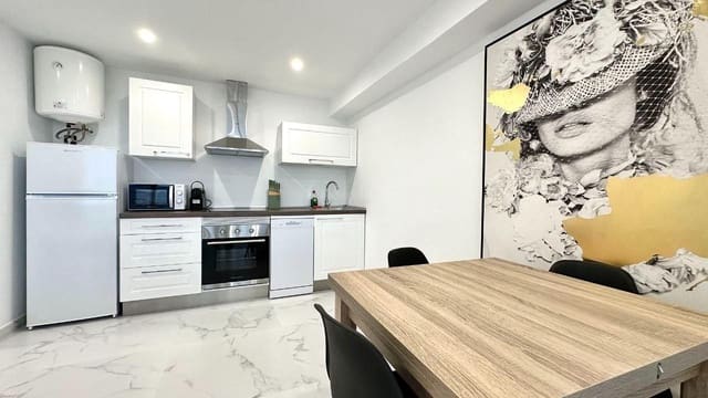 2 soveværelse Lejlighed til leje i Levante, Benidorm med swimmingpool - € 1.300 (Ref: 8295694)