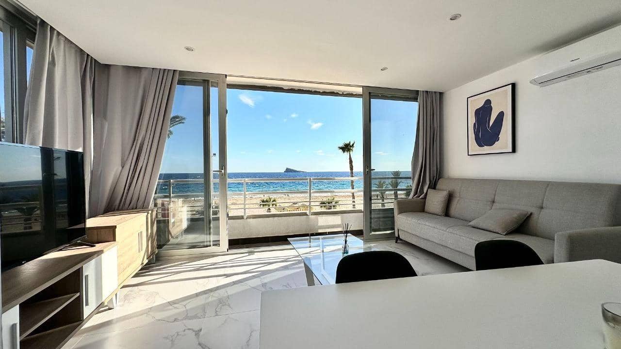 2 soveværelse Lejlighed til leje i Benidorm med swimmingpool - € 1.300 (Ref: 8295694)