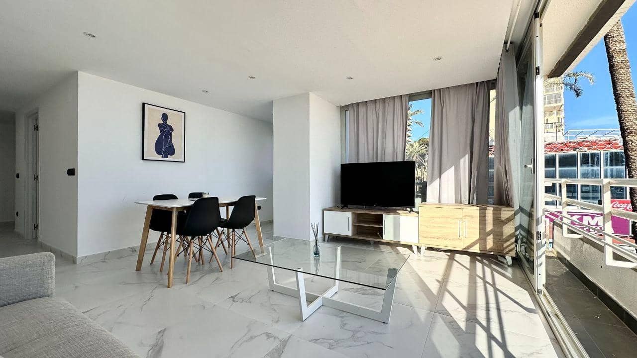 2 soveværelse Lejlighed til leje i Benidorm med swimmingpool - € 1.300 (Ref: 8295694)