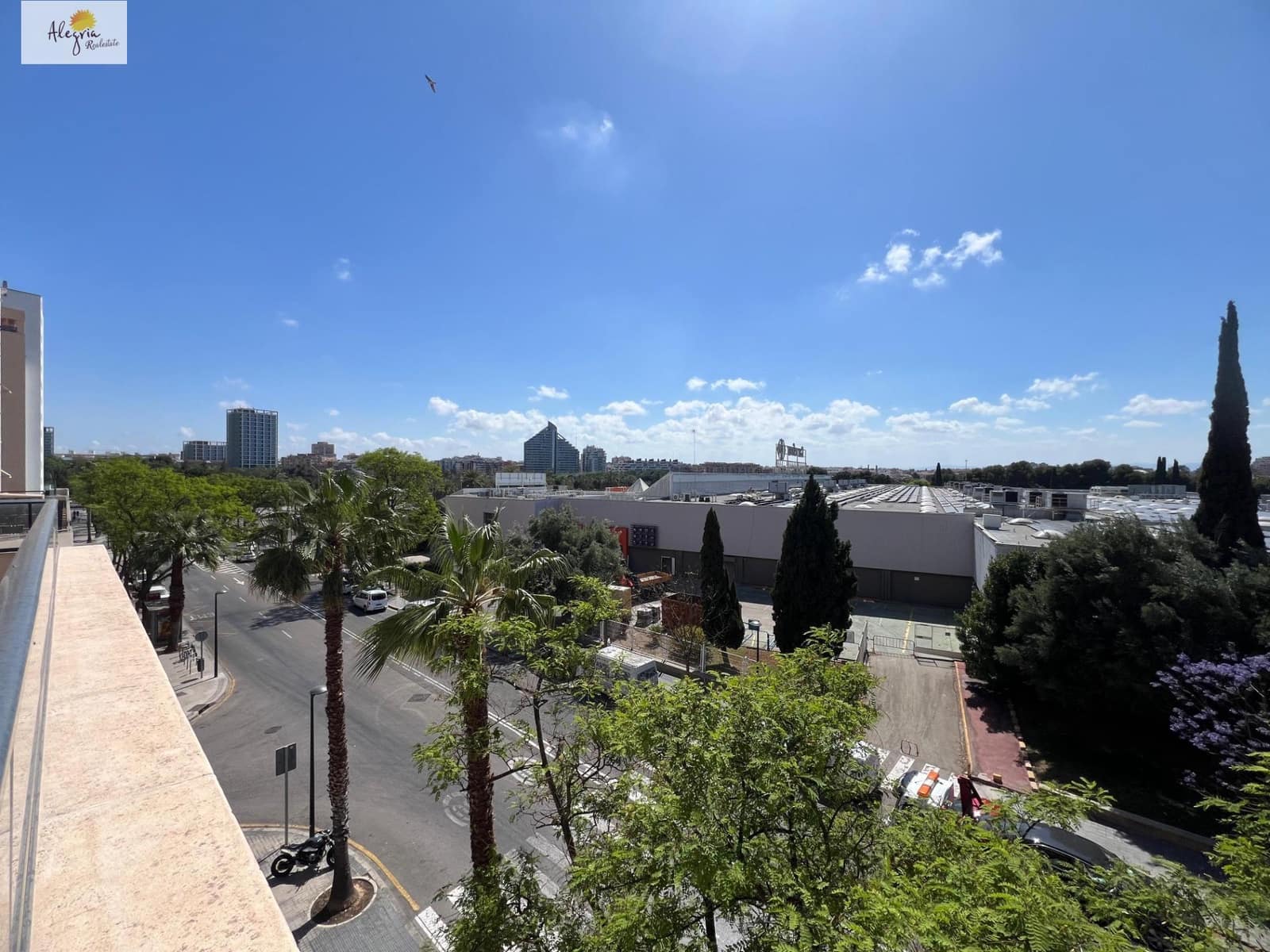 4 soveværelse Lejlighed til salg i Valencia by med swimmingpool - € 650.000 (Ref: 8311037)